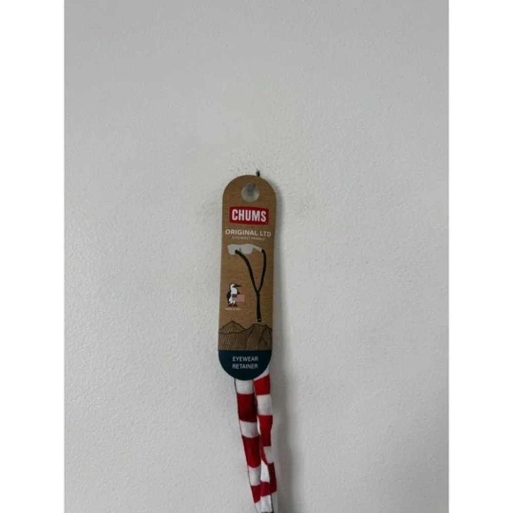 CHUMS Original Patterns Eyewear Retainer – American Flag – NWT